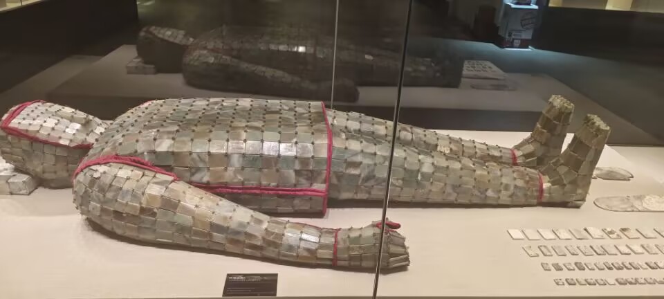 一館一物銘榮光，紅色基因鑄脊梁?