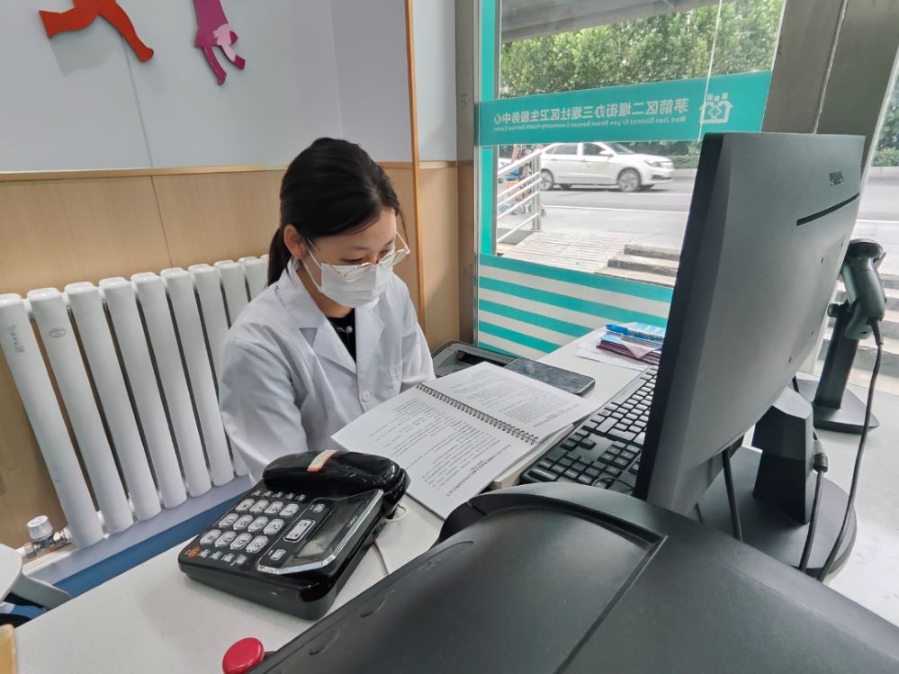 醫路同行，醫學生以社區醫院為舞臺，演繹治療新篇章