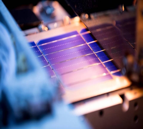 西安科技大學調(diào)研團探訪隆基綠能科技，共繪清潔能源發(fā)展藍