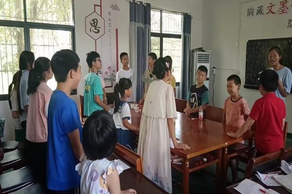 暑期社會(huì)實(shí)踐：武昌理工學(xué)院“青春筑夢(mèng)”通城志愿服務(wù)隊(duì)開展預(yù)防校園欺凌心理健康教育課程