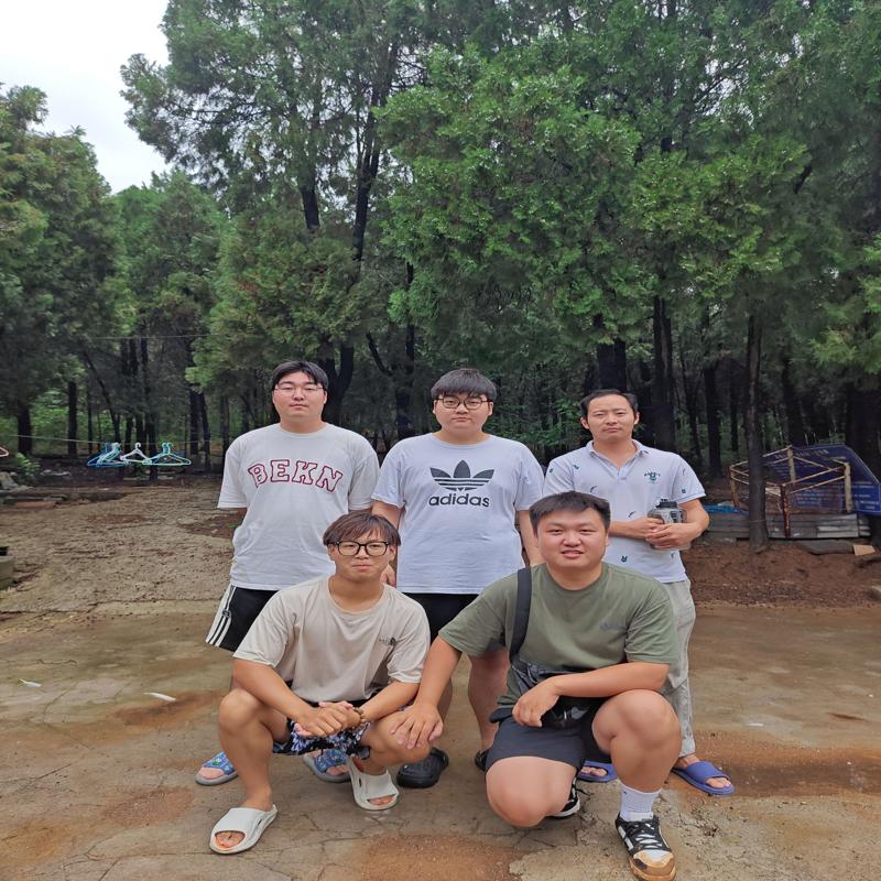 深入基層，弘揚志愿精神