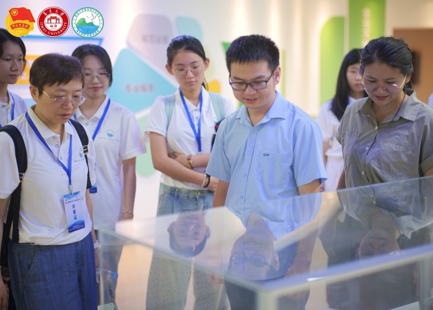 “碧島綠行”實踐隊走進廈門綠洲環(huán)保產業(yè)有限公司與濕地科普館