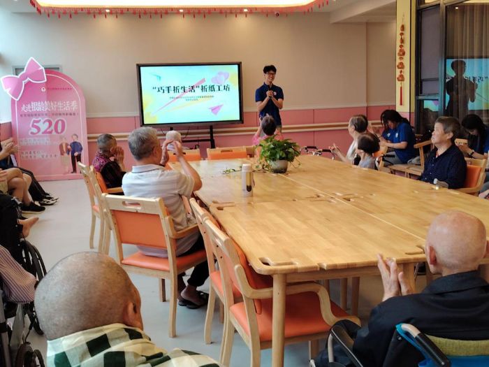 “銀齡暖陽”實踐隊赴頤錦養老院開展志愿服務紀實