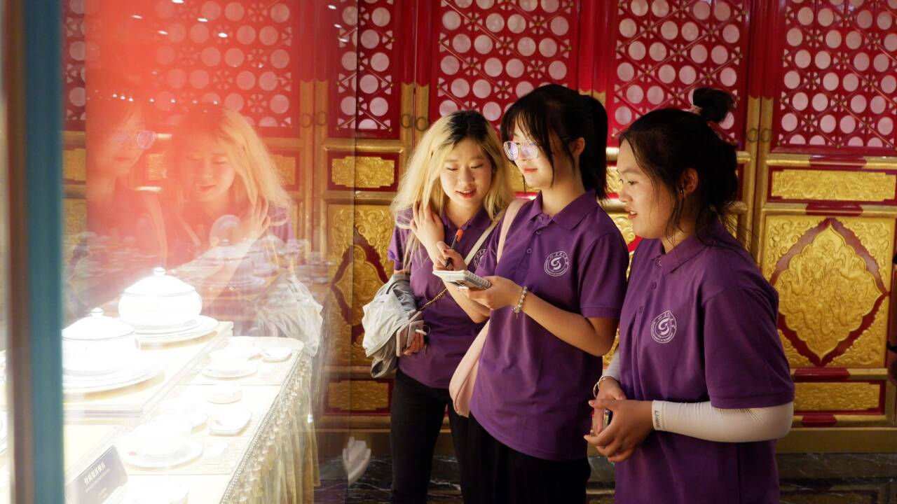 溢彩琉璃新古陶，泱泱齊風韻淄博