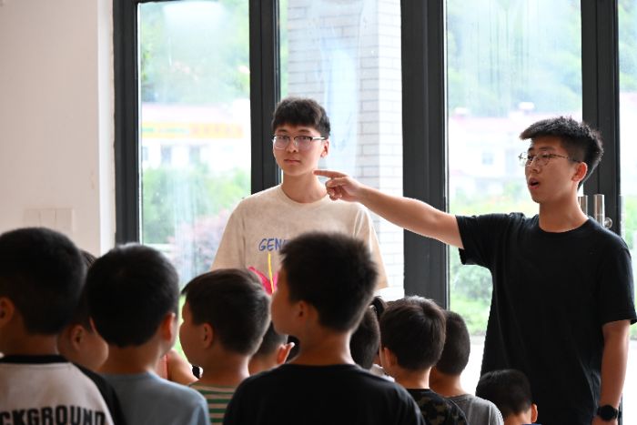 河海學子三下鄉：“追光”支教團有序開展 體育課程教學活動