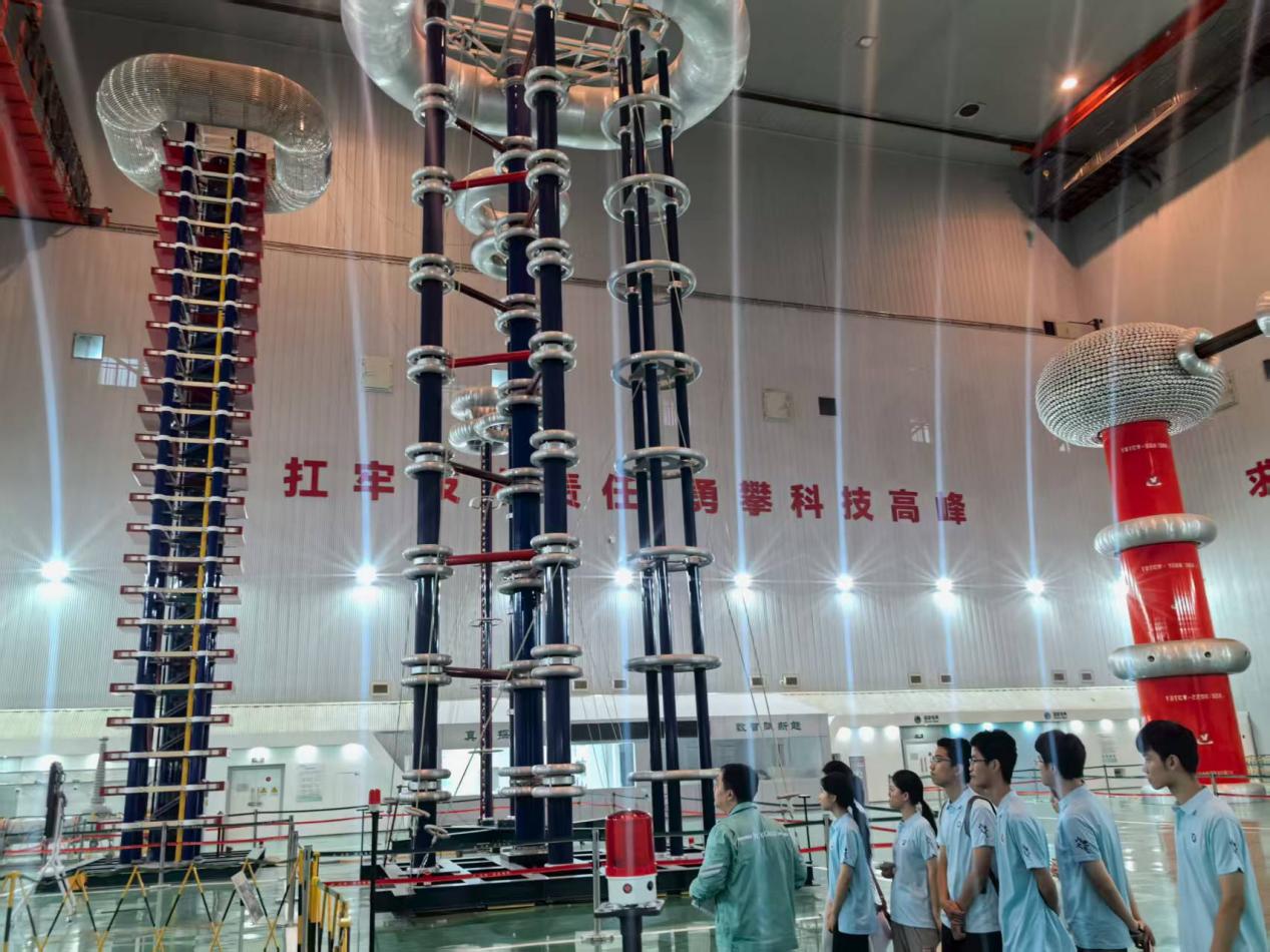走進電科院實驗室，感受電力行業魅力