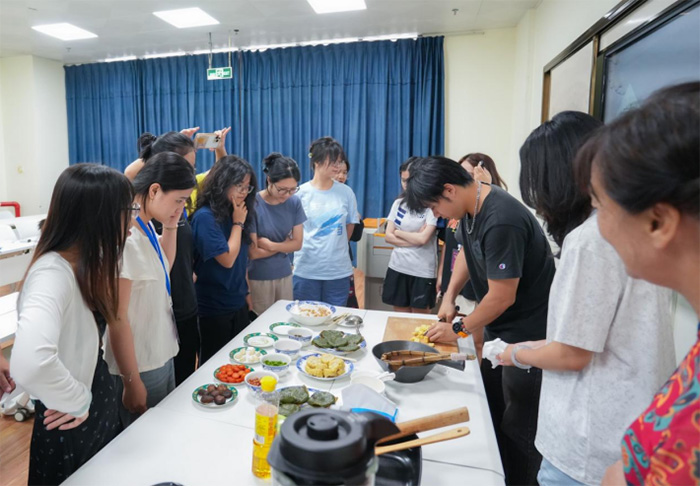 非遺進(jìn)校園：廣西師大師生體驗桂林油茶制作技藝