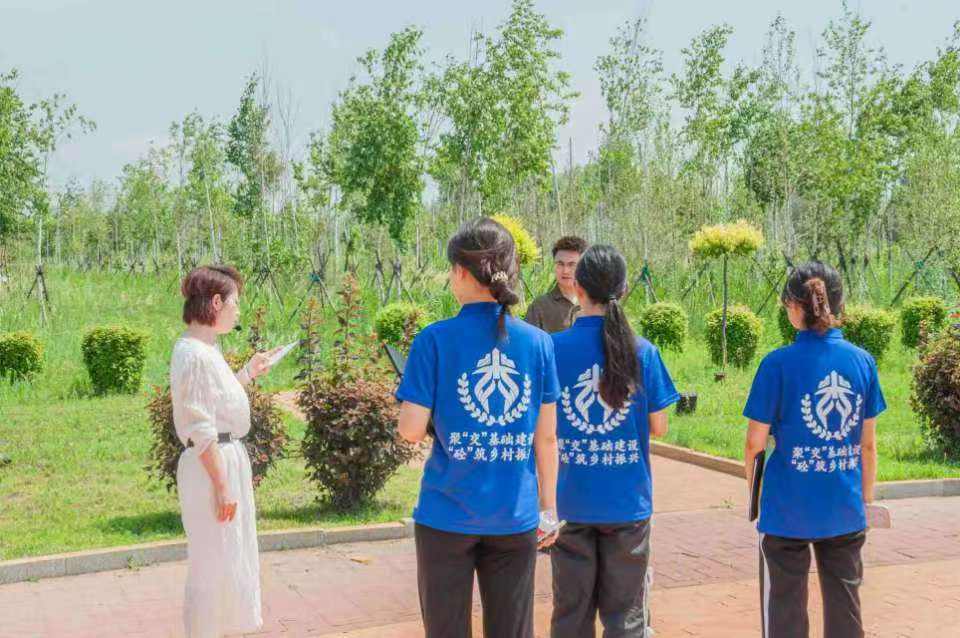 東北林業大學2025暑期“三下鄉”|“‘砼’夯基石，‘齊’繪坦途”團隊：扎根