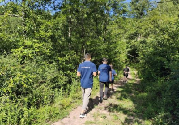 橙香溢沃土，青春繪橘鄉