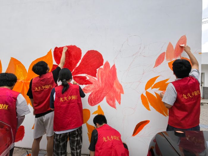 青春繪彩夕陽，愛心溫暖桑榆——淮北師范大學“三下鄉”走進九久夕陽紅老年護理院