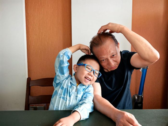 “銀齡童夢?智暖同行”礦大學子返鄉繪就老幼雙向幫扶新圖景