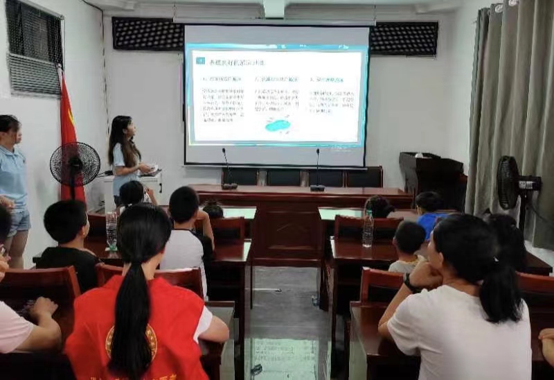 安全“童”行：江西財(cái)經(jīng)大學(xué)實(shí)踐隊(duì)防溺水教育行動(dòng)