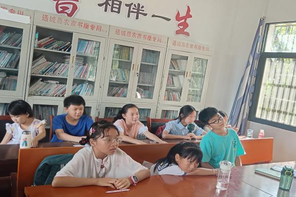 暑期社會(huì)實(shí)踐|青春健康同伴社開展“團(tuán)隊(duì)合作”特色同伴教育課程