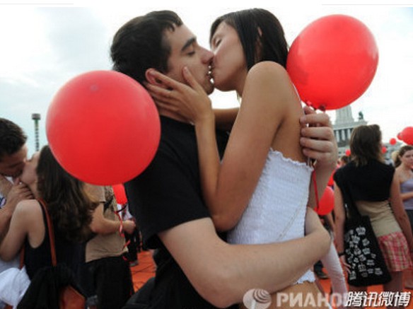 親吻節之講解你不知道的情侶親吻圖片