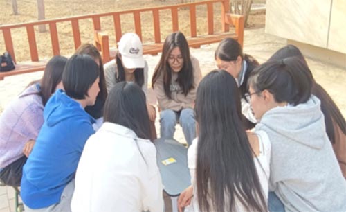 唐山師范學院計算機科學系開展“情緒的春裝”心理團輔活動