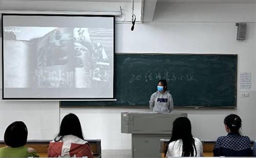 湖南師范大學商學院經(jīng)濟班青馬小組開展學雷鋒主題活動