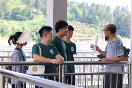 探尋水凈之源，共護(hù)清流之韻 ——“溪夢(mèng)行吟?崇陽水韻”實(shí)踐隊(duì)深入調(diào)研武夷水源水質(zhì)