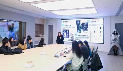 第四屆武漢大學生時尚設計大賽開展決賽賽前培訓