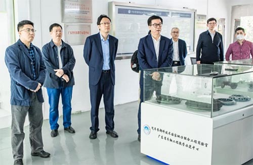 中國石化集團總工程師謝在庫院士一行來訪交流
